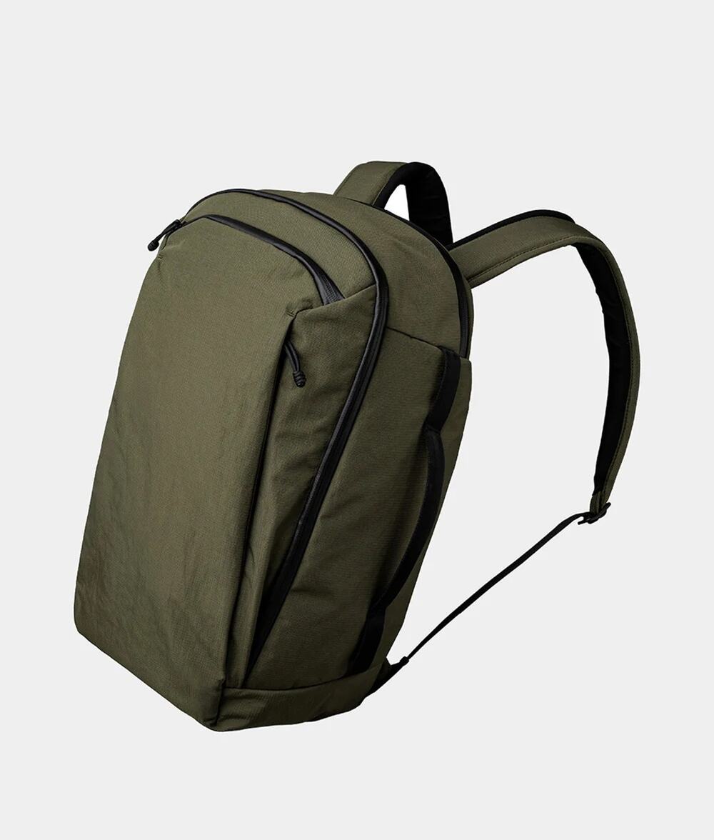 NWT Alpaka Traverse Travel Backpack 30L Green | Axoflux 400D Ripstop Nylon